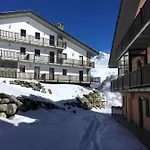La Marmotta Bianca In Out * Breuil-Cervinia